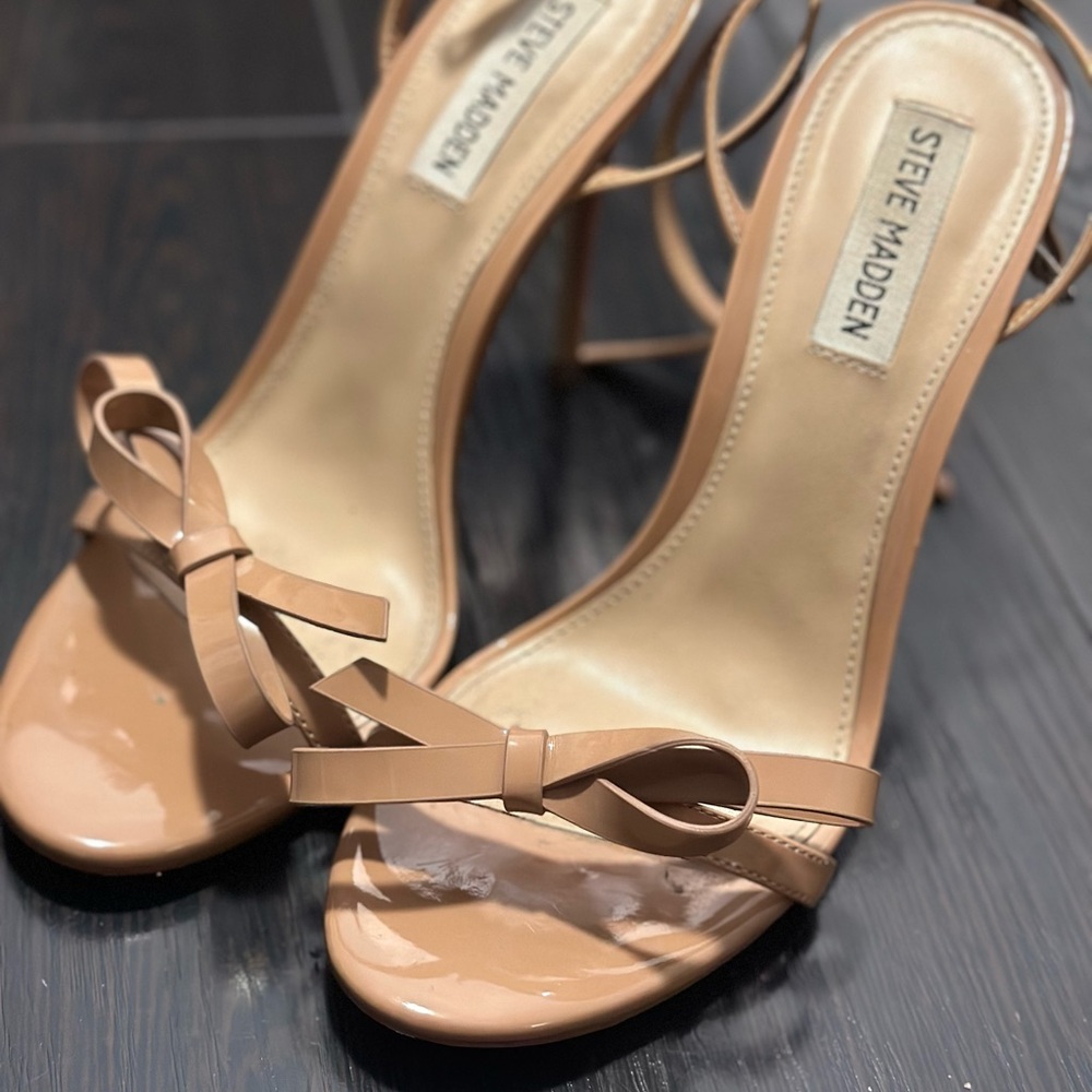 Steve Madden Women's Tan Strappy Heels